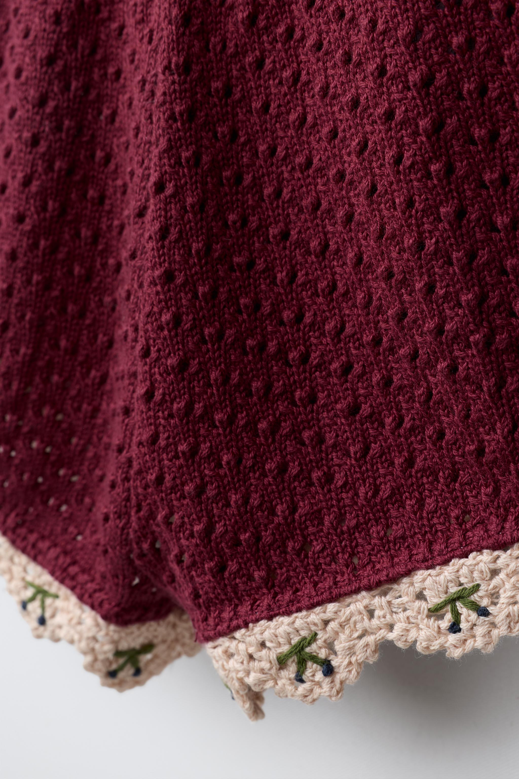 CROCHET DETAIL KNIT SHORTS